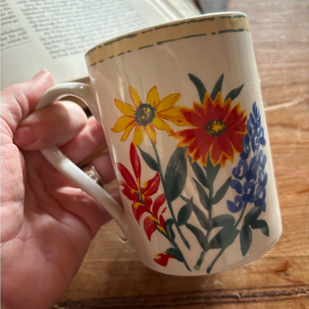 Vintage TX wildflower bouquet mug